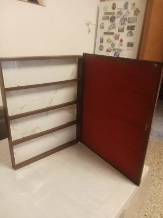 Quadro portaoggetti floreale con cornice dorata