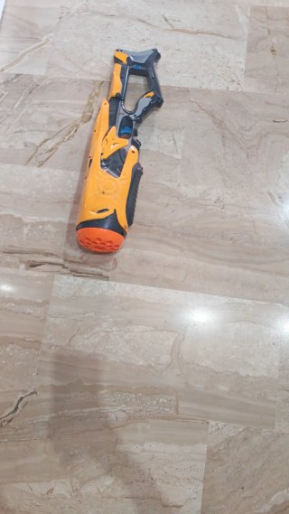 Pistola Nerf Juguete Naranja y Negra