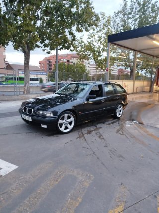 Bmw 325 tds touring