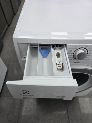 Lavadora Electrolux carga frontal 9kg A+++ 1600rpm