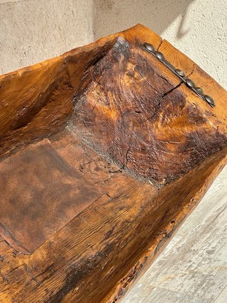 Artesa antigua de una pieza