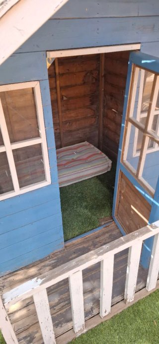 Casita de madera para restaurar Urge venta