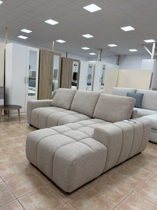 Sofá beige gama alta + chaiselongue NUEVO
