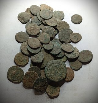 Lote 50 monedas romanas para limpiar