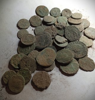 Lote 50 monedas romanas para limpiar