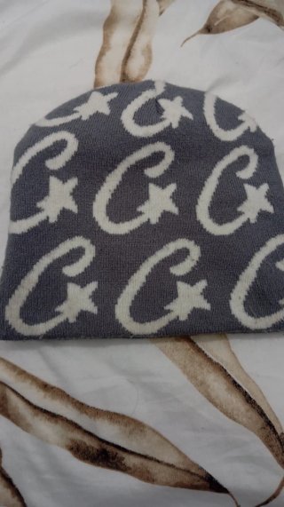 Gorro Corteiz C Star Blanco y Negro
