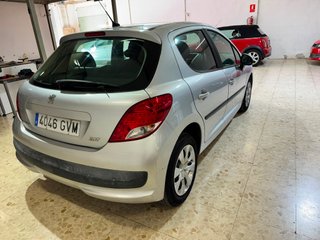 Peugeot 207 2010