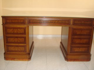 Lote Muebles: Mesa,3 Sillas, Sofá