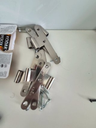 Oportunidad: 2 Puertas Blancas