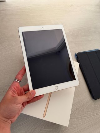 iPad Wifi 32GB Oro