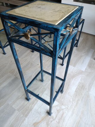 Mesa de forja y mármol beige
