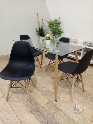 Mesa Cristal Templado + 4 sillas