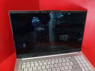 Asus Vivobook Pro 15 OLED