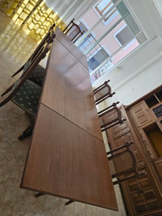 Mesa con 6 sillas y Mueble Comedor Madera Maciza