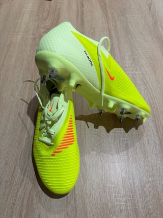 Botas de fútbol Nike Phantom