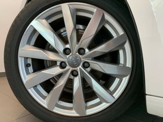 Audi A4 2017 2.0 TDI AVANT VIRTUAL COCKPIT