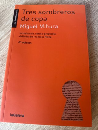 Tres sombreros de copa