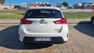 Toyota Auris 2013