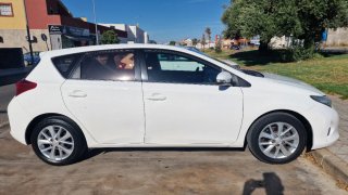Toyota Auris 2013