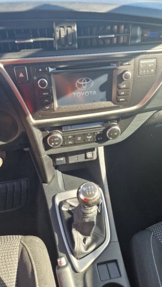 Toyota Auris 2013