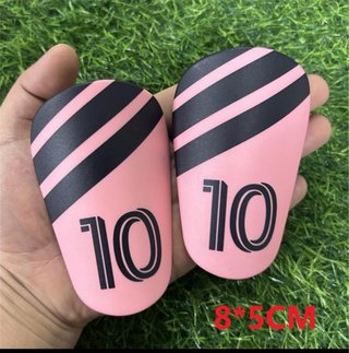 Mini Espinilleras Fútbol Número 10