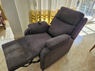 Sofá Eléctrico Reclinable hacia delante y detrás.