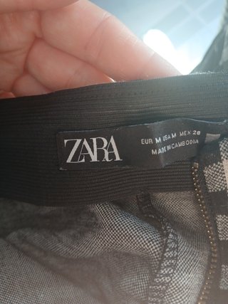 Pantalón Zara cuadros blanco y negro
