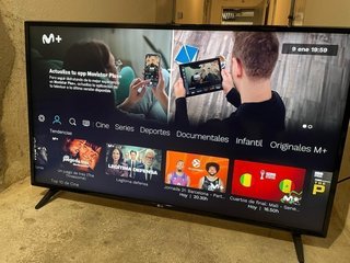 LG 50" 4k UHD Smart TV Como Nueva