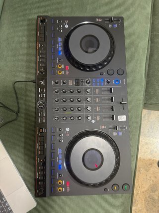 Mesa DJ Pioneer DJ GRV 6 Negra