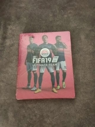 Caja PS4 FIFA 19 Edición Especial 1TB HDR