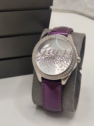 Reloj Guess Collection Morado y Plateado