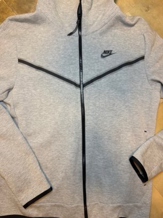 Conjunto Nike Tech Gris