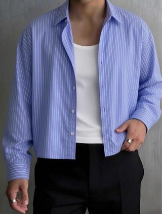 ¡OFERTA! Camisa azul de rayas Nueva