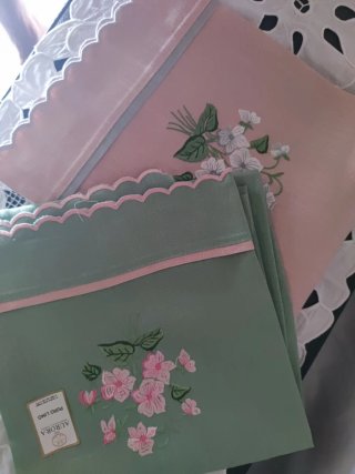 Asciugamani  in Puro Lino Ricamati