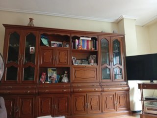 Mueble bar salón madera