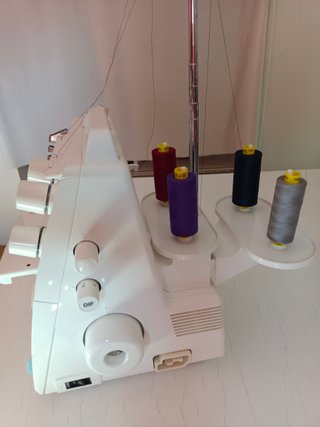 Máquina de coser remalladora JUKI MCS-1500N