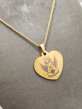 Medalla Ángel Corazón Acero Quirúrgico Baño Oro