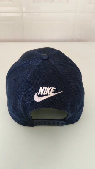 Gorra Nike Real Madrid vintage Y2K