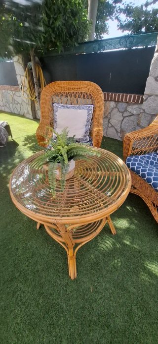 Conjunto de jardín  de mimbre: 2 sillones y mesa