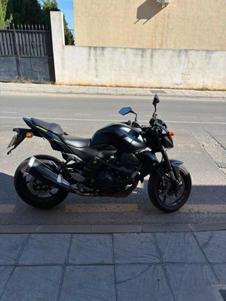 Kawasaki Z750 Naked 2009 Negra 105cv