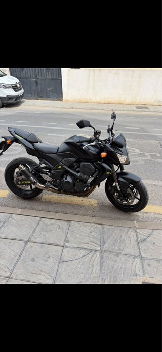 Kawasaki Z750 Naked 2009 Negra 105cv