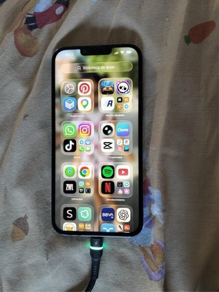 iPhone 13 Pro Max - Capacidad máxima 74%