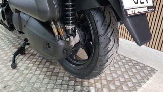 YAMAHA X-MAX 125
