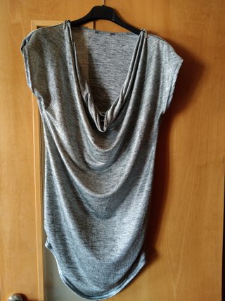 Camiseta elástica gris