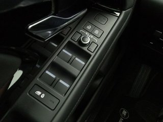 Land-Rover Range Rover Evoque 2.0 D204 R-Dynamic HSE AUTO 4WD MHEV