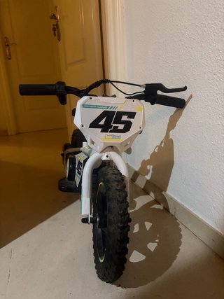 Bicicleta eléctrica infantil
