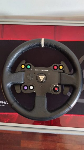 Volante Thrustmaster TM