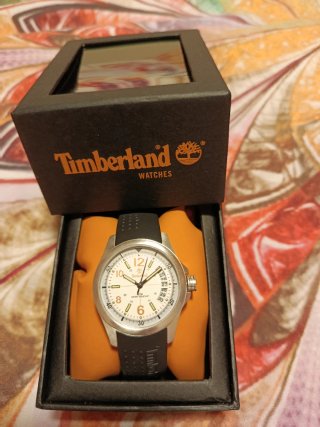 Reloj Timberland Caja Negra y Blanca