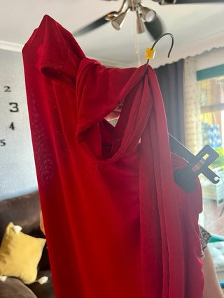 Vestido rojo SHEIN hombro descubierto talla única