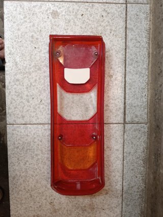 Tulipa Faro Trasero Derecho Camión Mercedes